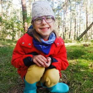 Julia w lesie