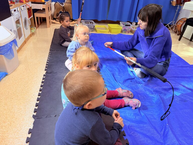 Poznajemy biała laskę