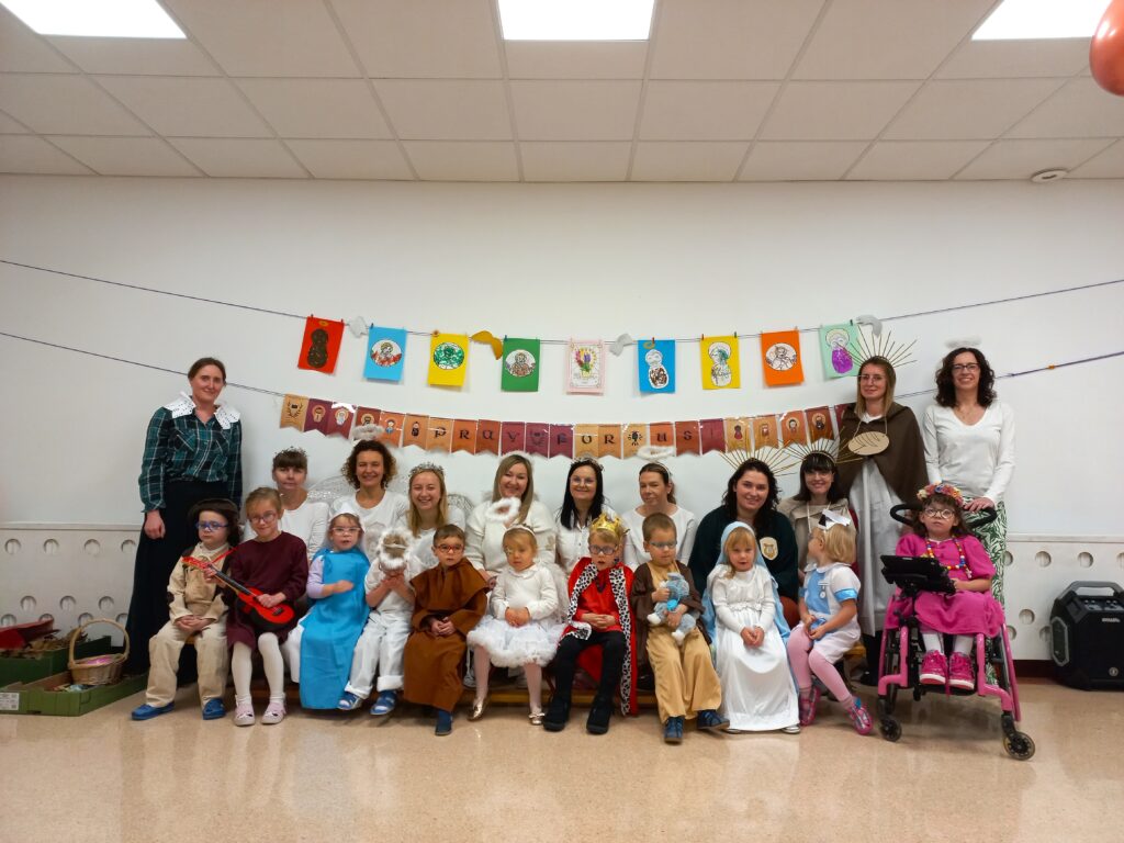 Wspólnie zdjęcie Świętych