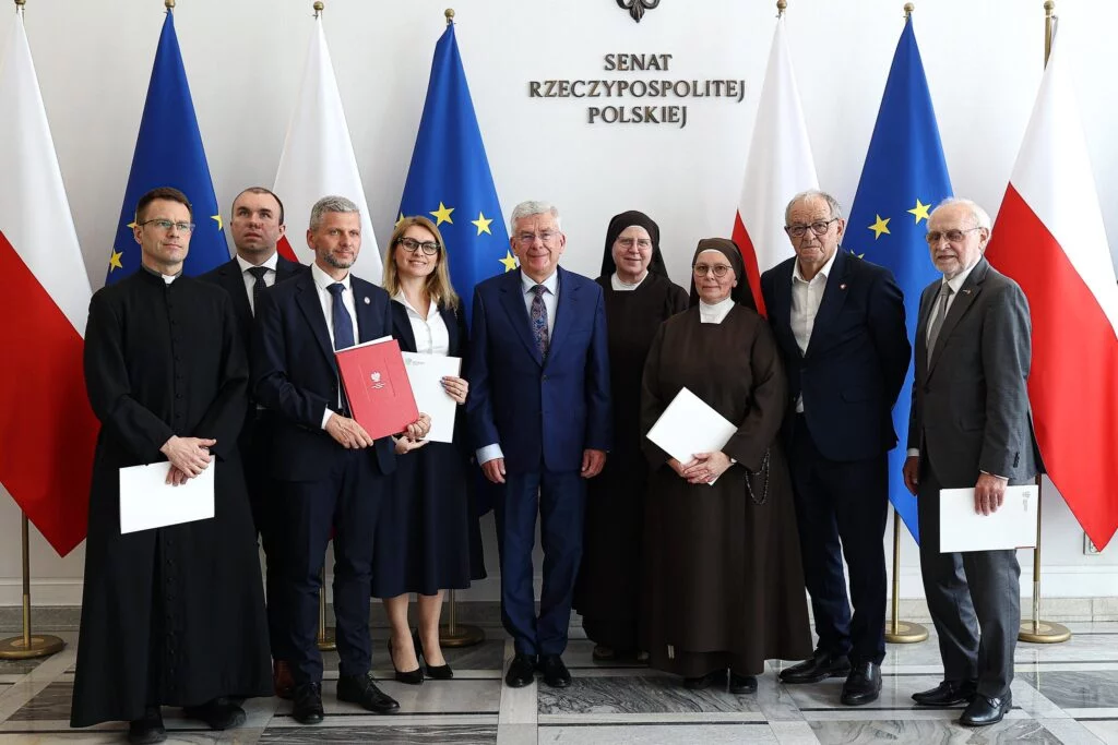 Towarzystwo Opieki nad Ociemniałymi podczas spotkania w Senacie Rzeczypospolitej Polskiej 