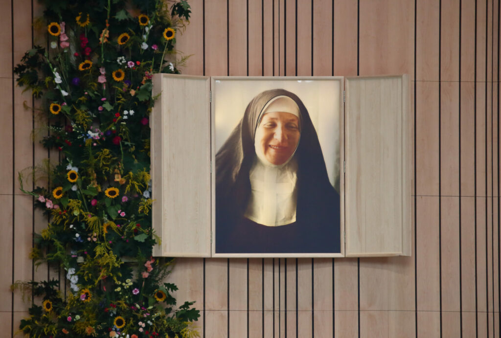 Wizerunek bł. m. Elżbiety z beatyfikacji  