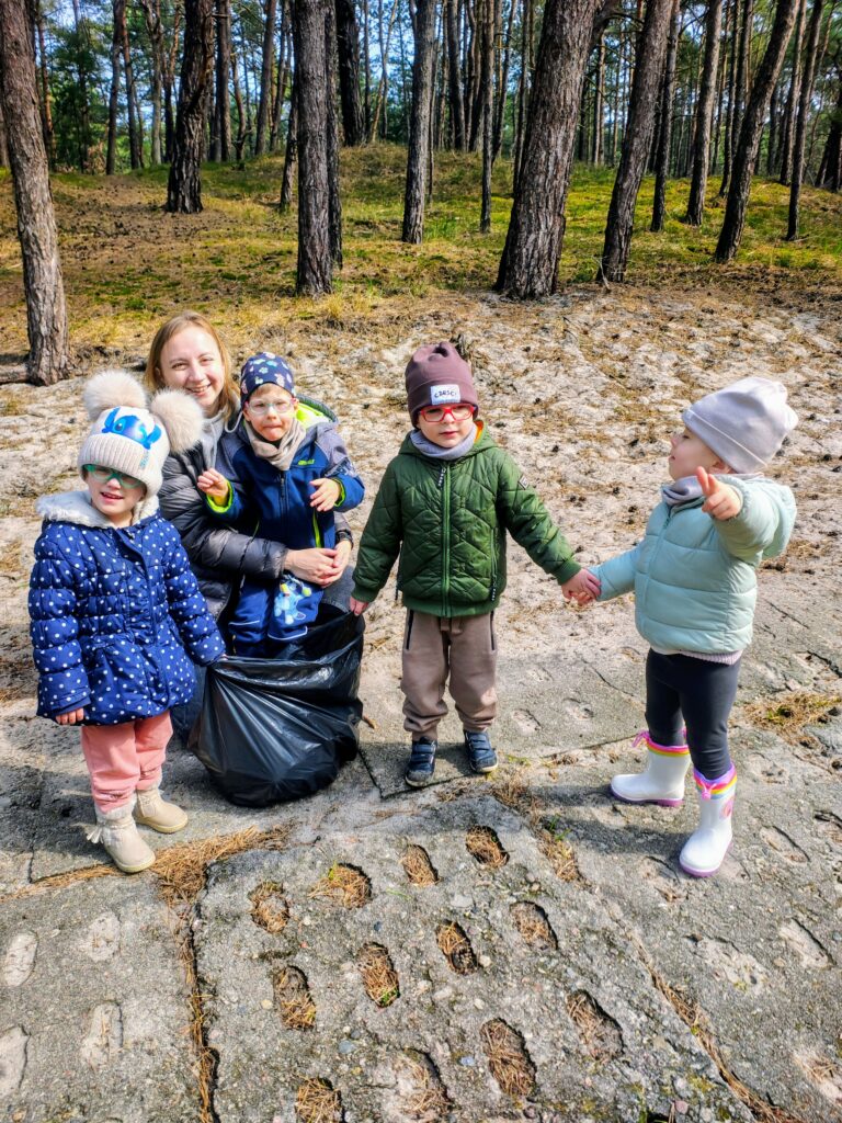 Gwiazdeczki na sprzątaniu świata 