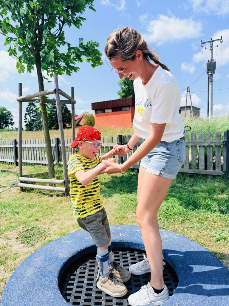 Igi z p.Dominiką na trampolinie
